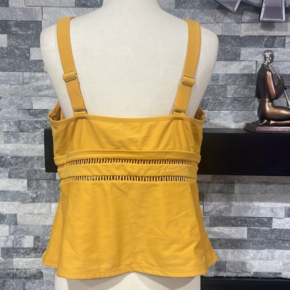 Time And Tru Women’s Tank Adj Straps Lattice Design Gold Topaz Color Sz 1X 16-18 - Picture 2 of 7